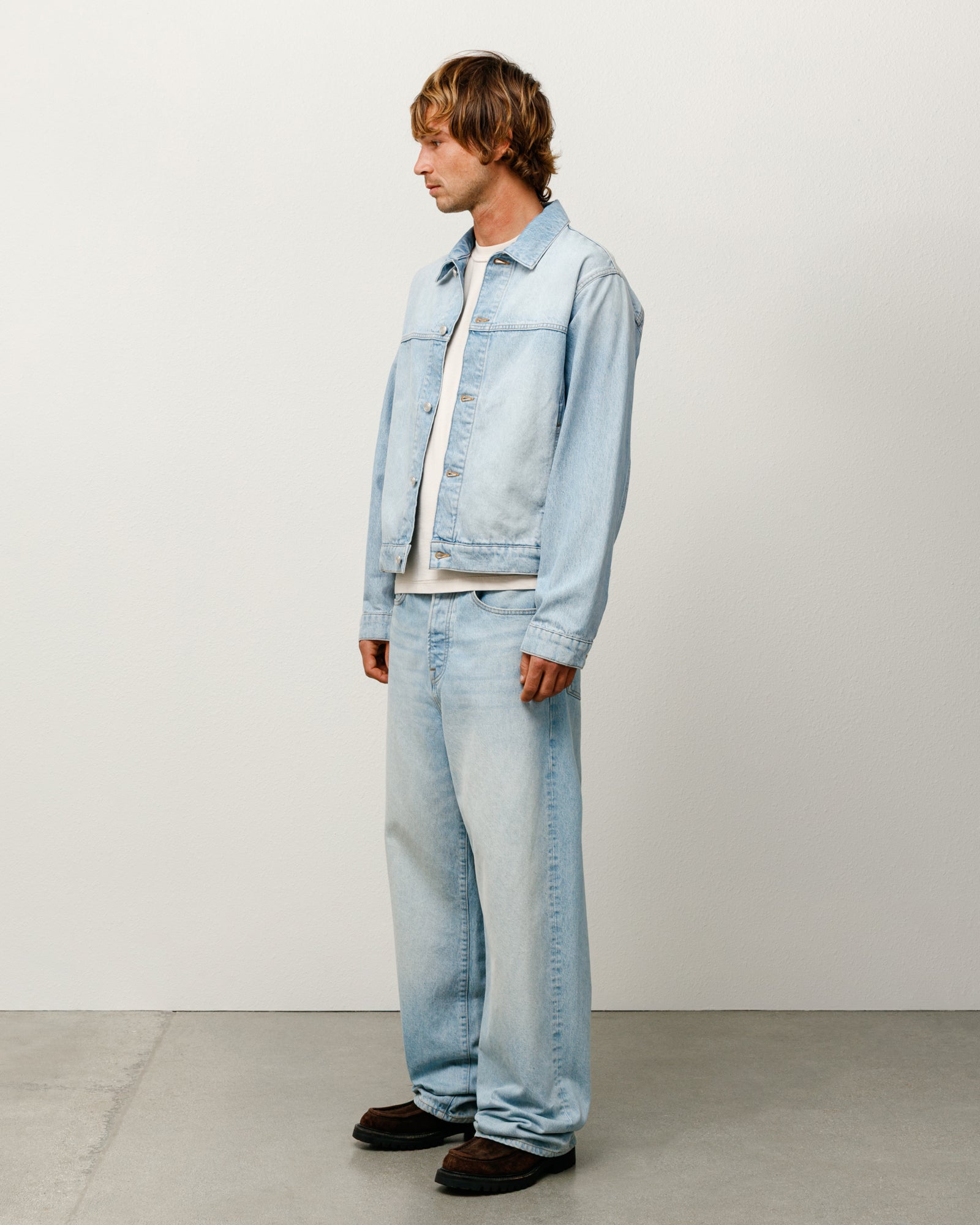 DENIM TRUCKER JACKET - Image 3